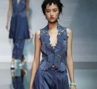 米兰时装周EmporioArmani大秀率性洒脱？看看下面的分享吧！