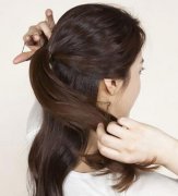 新！长卷发发型扎法，打造优雅迷人的韩式造型